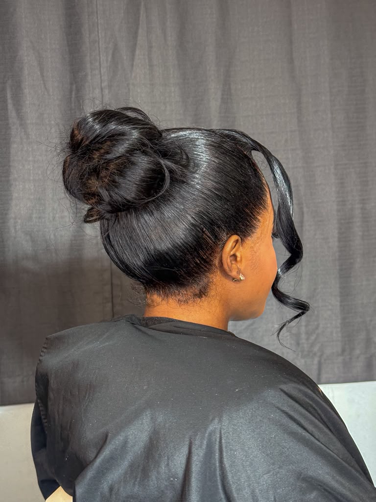 Sleek Bun with Face Frame